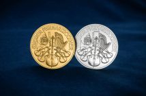 2 pièces d’or rondes sur textile bleu