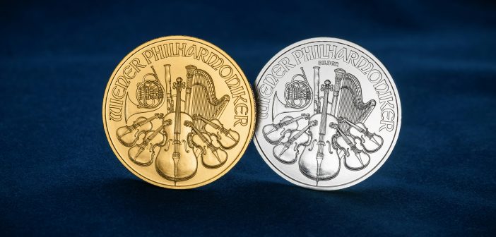 2 pièces d’or rondes sur textile bleu